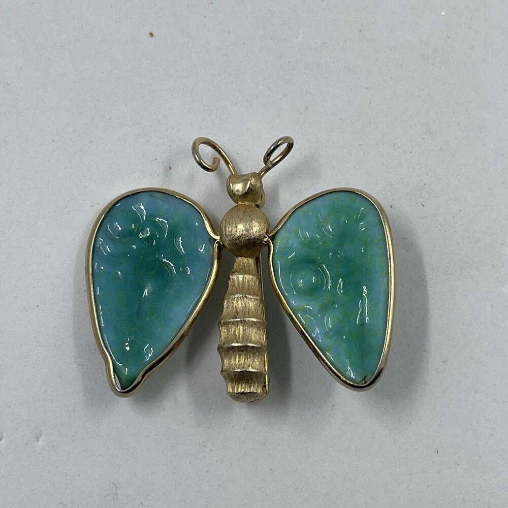 Weiss Brushed Gold-tone Butterfly w Faux Jade Molded Green Glass Wings‎ 1960s - Picture 9 of 12